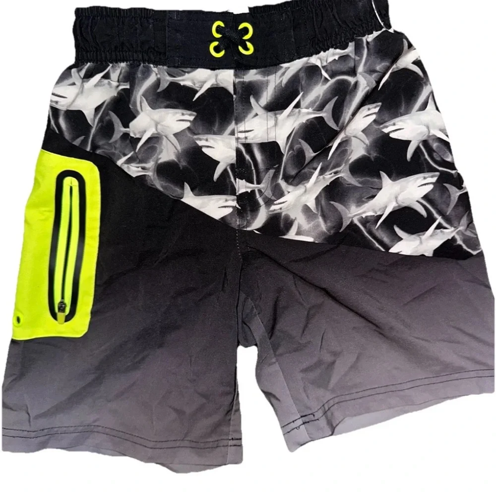 Swim Trunks Bundle- Under Armour And‎ Wonder  Nation, Size Boys Small/ 7